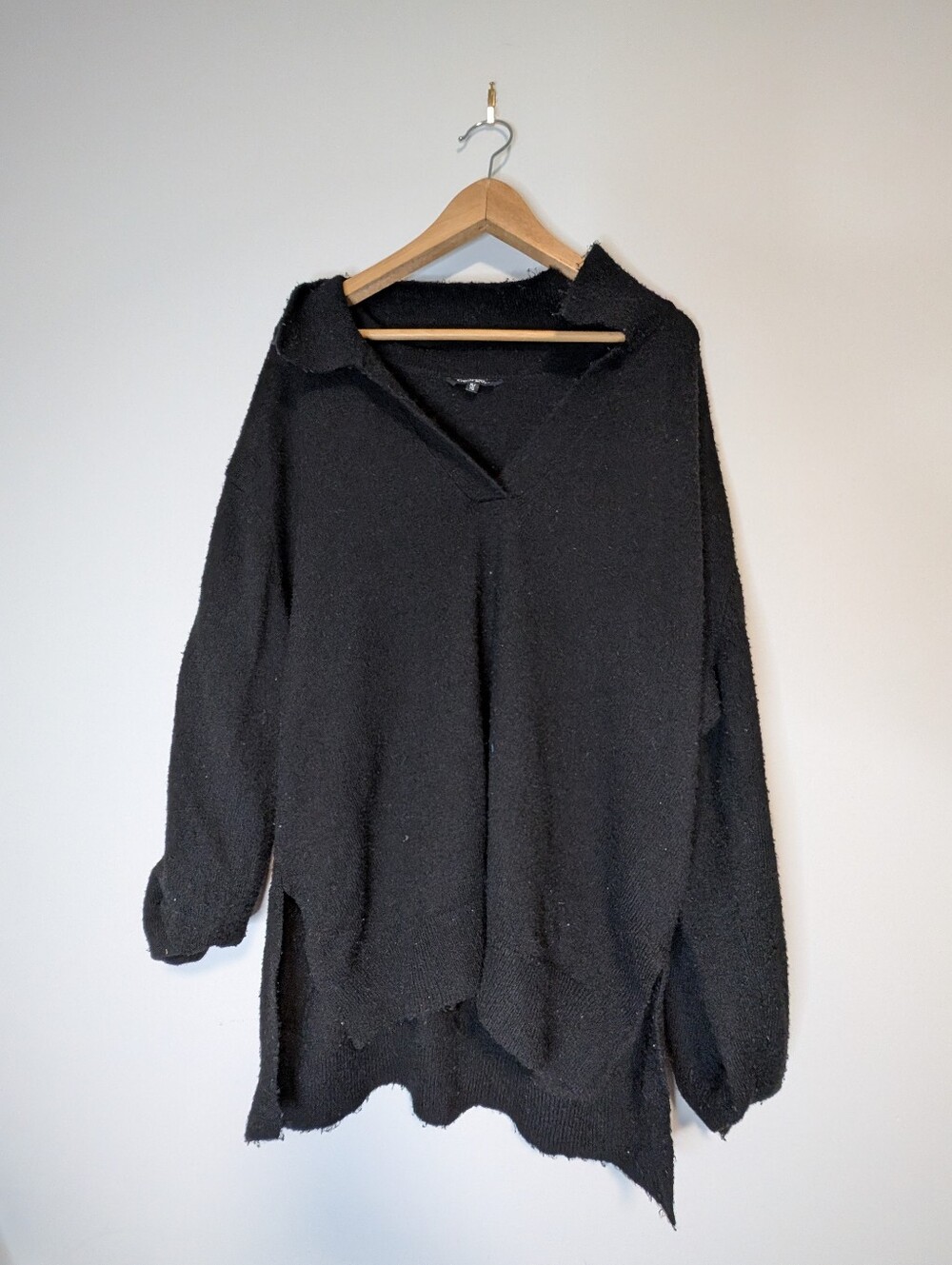 💰 2/$12 George Black Oversized V-Neck Cozy Sweater